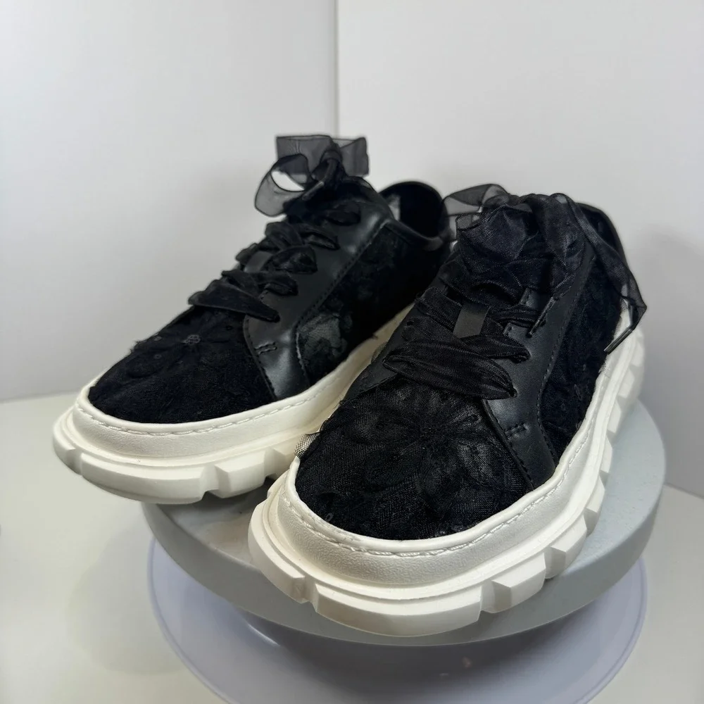 Cosy Island Platform Sneakers Girl's Black Floral Chunky Sole‎ Size 4